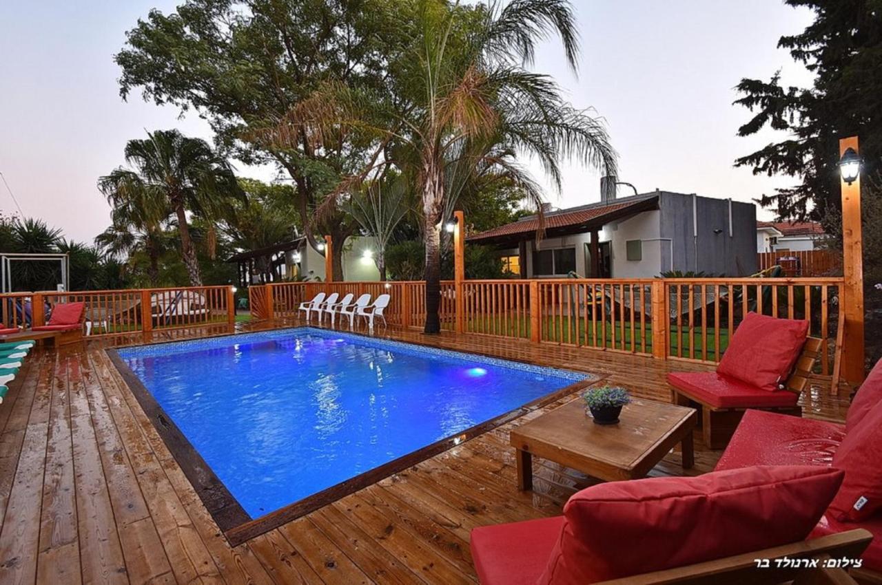 Villa Hawaii Mansion Rosh Piná Exterior foto