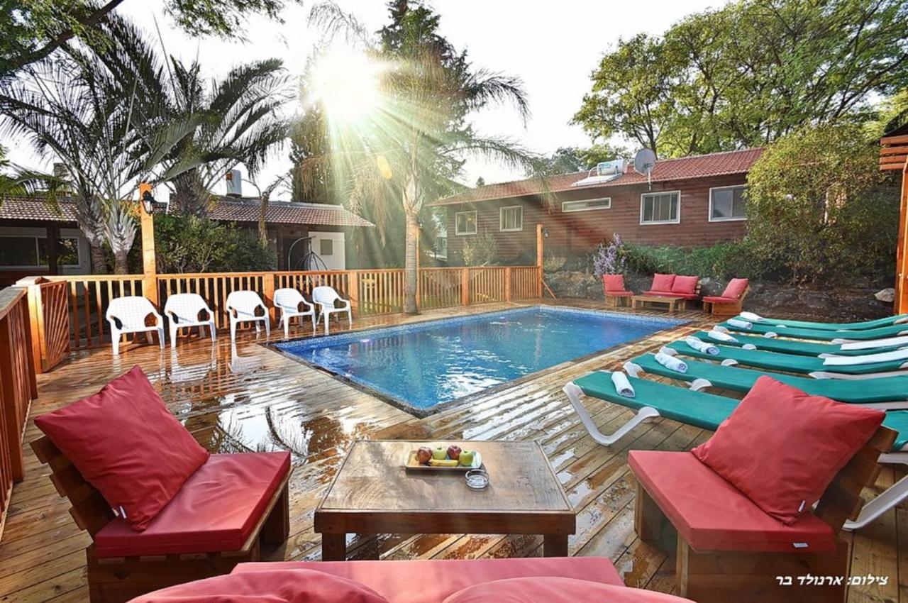 Villa Hawaii Mansion Rosh Piná Exterior foto